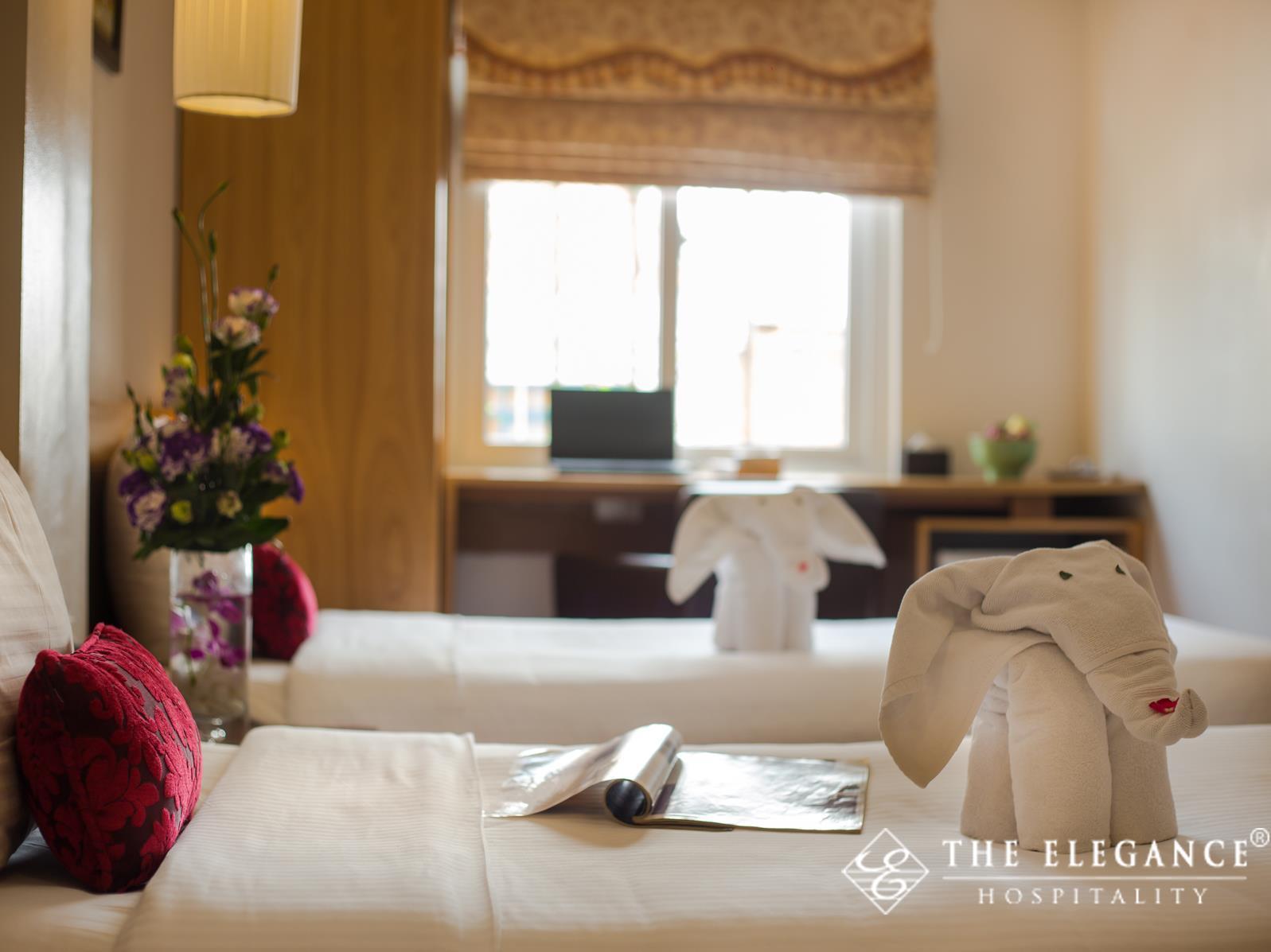 Eliana Ruby Hotel & Travel Hanoi Exterior foto