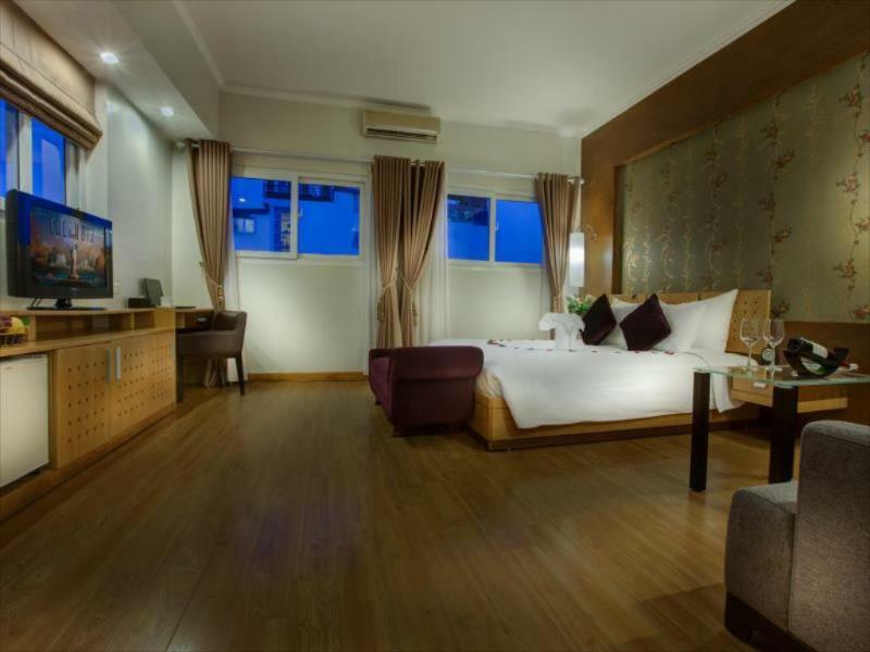 Eliana Ruby Hotel & Travel Hanoi Exterior foto