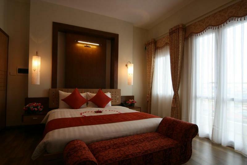 Eliana Ruby Hotel & Travel Hanoi Exterior foto