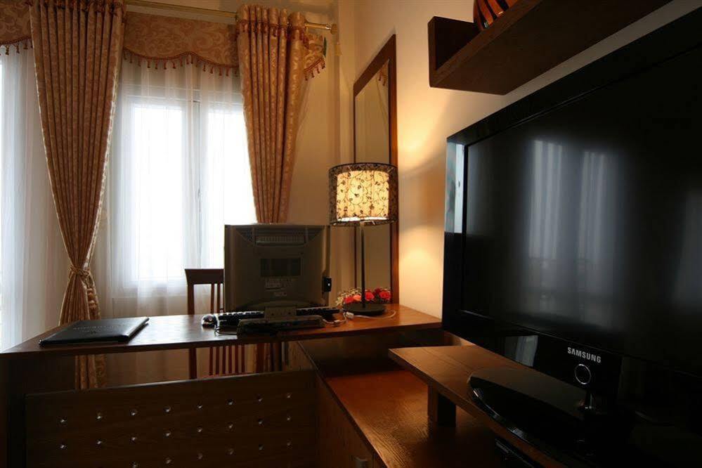 Eliana Ruby Hotel & Travel Hanoi Exterior foto